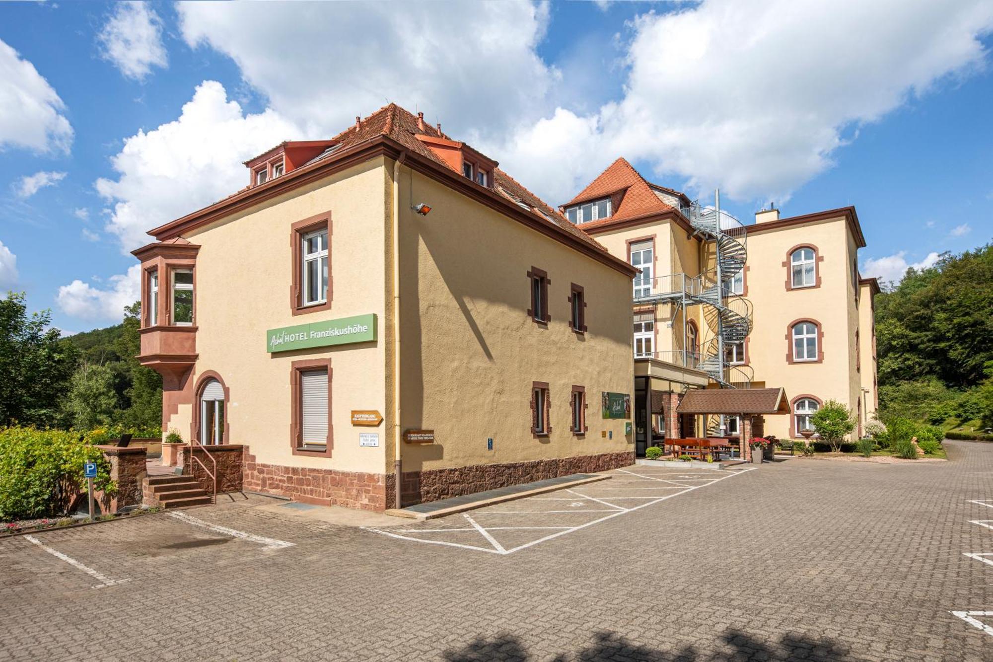 Roomingtons Hotel Franziskushoehe Lohr Esterno foto