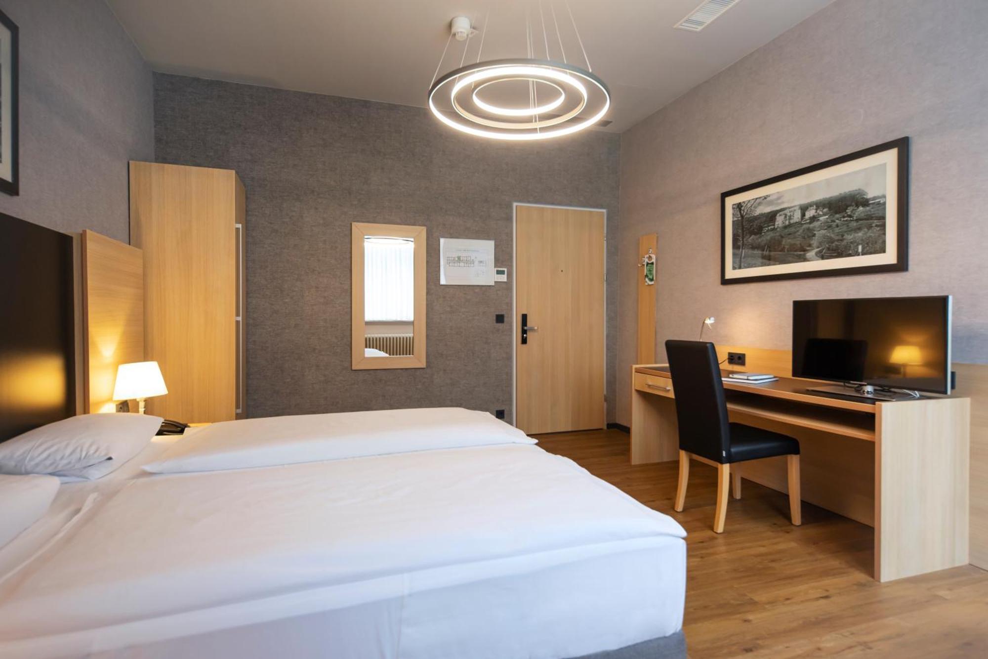 Roomingtons Hotel Franziskushoehe Lohr Esterno foto