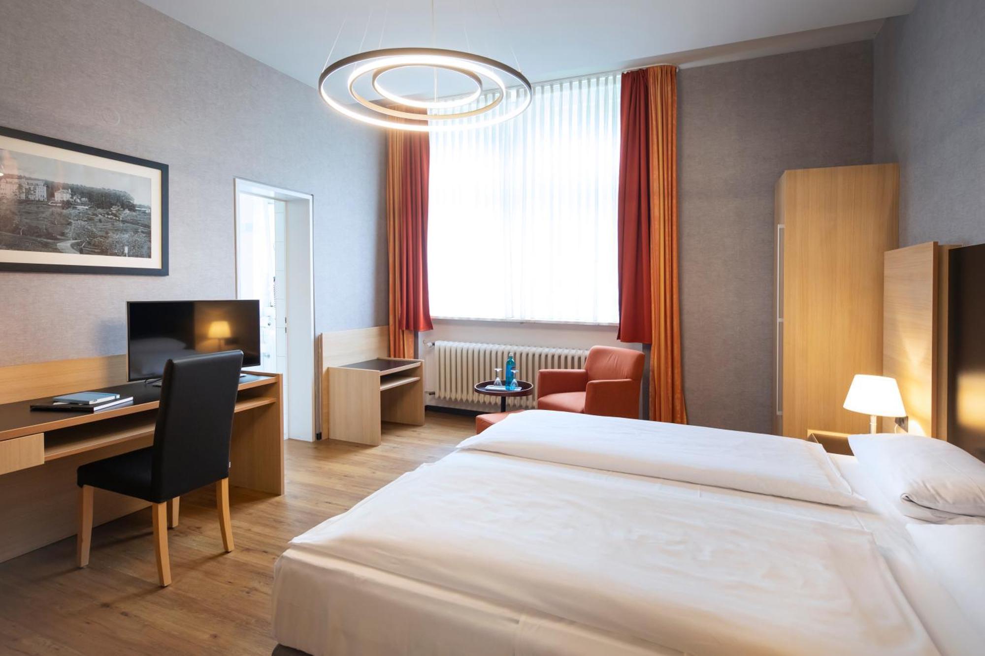Roomingtons Hotel Franziskushoehe Lohr Esterno foto