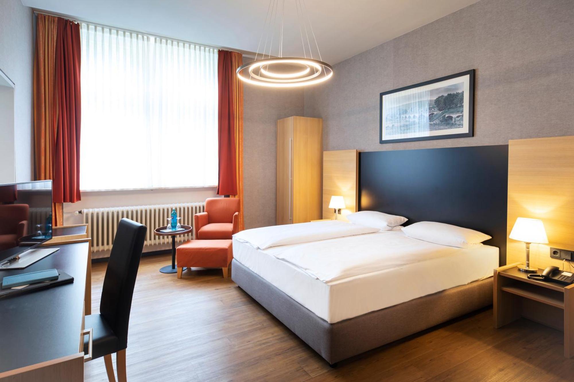 Roomingtons Hotel Franziskushoehe Lohr Esterno foto